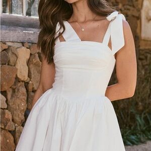 Chic White Bow Strap Wedding Dress